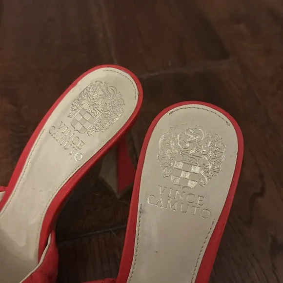 Vince Camuto Reselm Heel - Picture 2 of 7